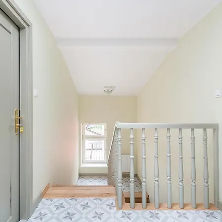 Apartament Rose *