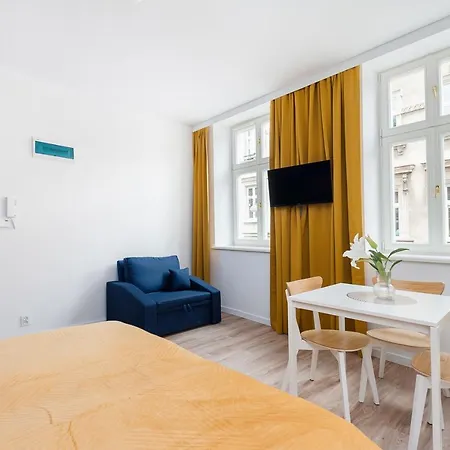 Rose Apartment *